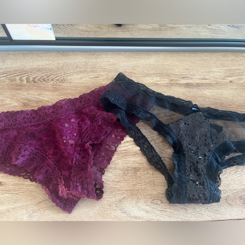 Victoria’s Secret Panty Size Medium